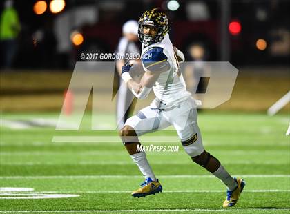 Thumbnail 2 in Stephenville vs. Argyle (UIL 4A D1 Region Semifinal) photogallery.