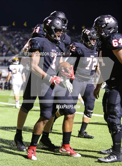Thumbnail 3 in Stephenville vs. Argyle (UIL 4A D1 Region Semifinal) photogallery.