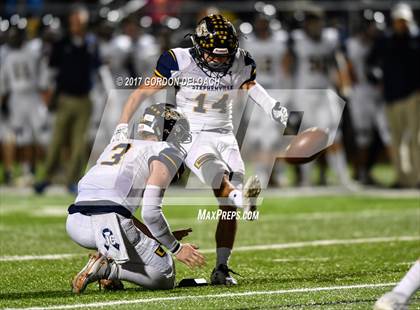 Thumbnail 2 in Stephenville vs. Argyle (UIL 4A D1 Region Semifinal) photogallery.