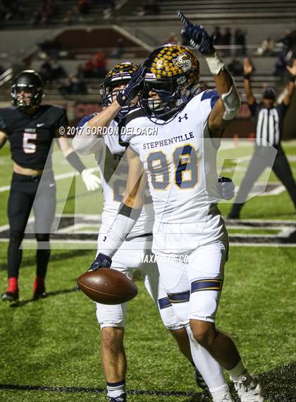 Thumbnail 1 in Stephenville vs. Argyle (UIL 4A D1 Region Semifinal) photogallery.