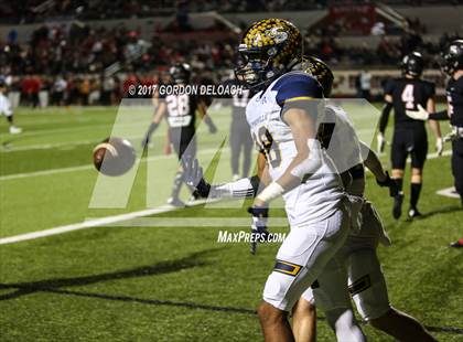 Thumbnail 2 in Stephenville vs. Argyle (UIL 4A D1 Region Semifinal) photogallery.