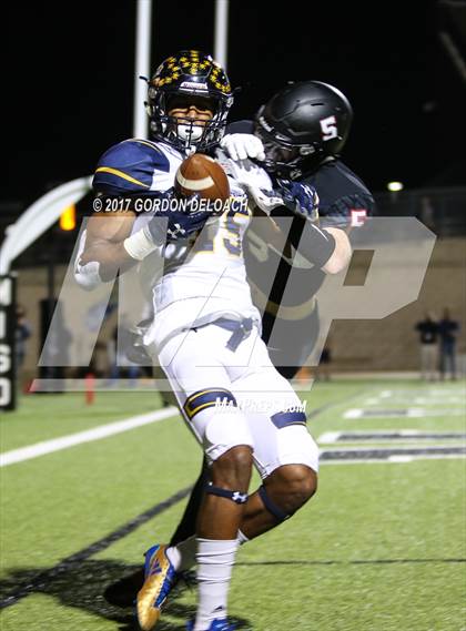 Thumbnail 2 in Stephenville vs. Argyle (UIL 4A D1 Region Semifinal) photogallery.