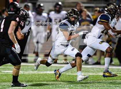 Thumbnail 2 in Stephenville vs. Argyle (UIL 4A D1 Region Semifinal) photogallery.