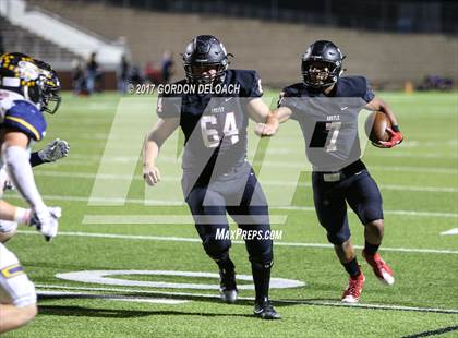 Thumbnail 2 in Stephenville vs. Argyle (UIL 4A D1 Region Semifinal) photogallery.