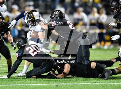 Thumbnail 2 in Stephenville vs. Argyle (UIL 4A D1 Region Semifinal) photogallery.