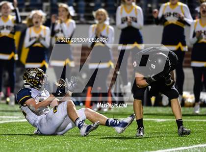 Thumbnail 3 in Stephenville vs. Argyle (UIL 4A D1 Region Semifinal) photogallery.