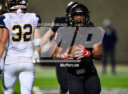 Thumbnail 2 in Stephenville vs. Argyle (UIL 4A D1 Region Semifinal) photogallery.