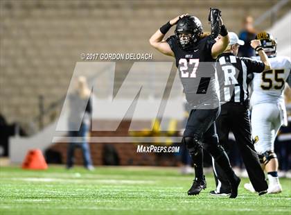 Thumbnail 3 in Stephenville vs. Argyle (UIL 4A D1 Region Semifinal) photogallery.