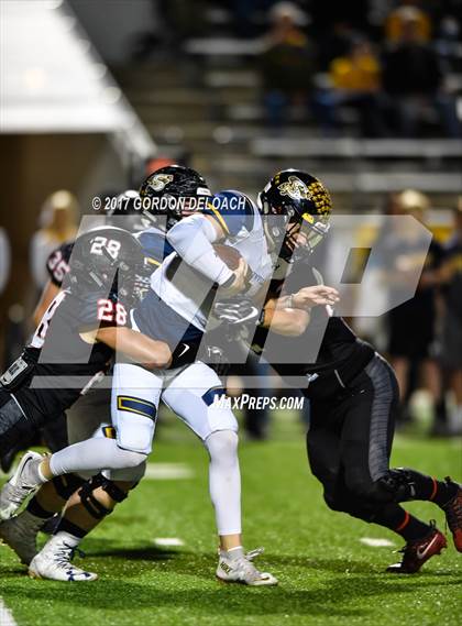 Thumbnail 2 in Stephenville vs. Argyle (UIL 4A D1 Region Semifinal) photogallery.