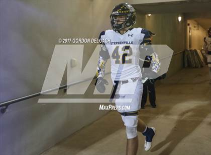 Thumbnail 3 in Stephenville vs. Argyle (UIL 4A D1 Region Semifinal) photogallery.