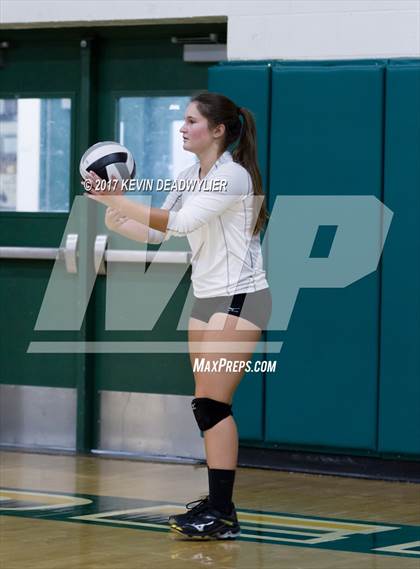 Thumbnail 3 in Royal vs. Pleasant Valley photogallery.