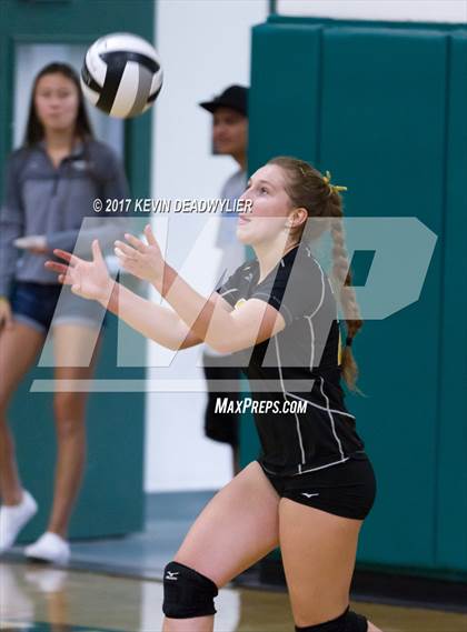 Thumbnail 1 in Royal vs. Pleasant Valley photogallery.