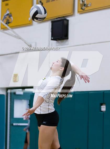 Thumbnail 2 in Royal vs. Pleasant Valley photogallery.