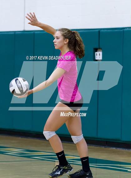 Thumbnail 1 in Royal vs. Pleasant Valley photogallery.