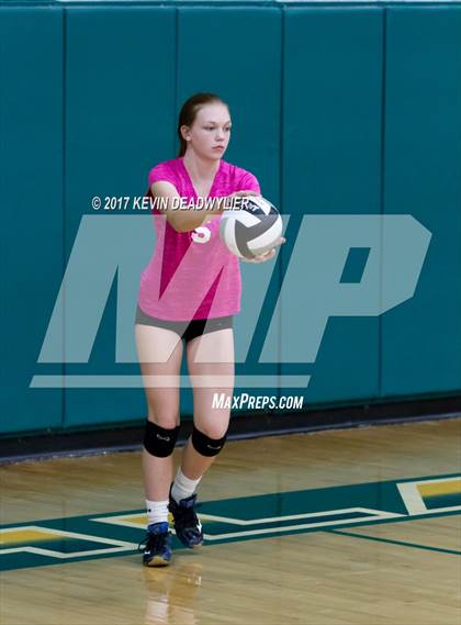 Thumbnail 1 in Royal vs. Pleasant Valley photogallery.