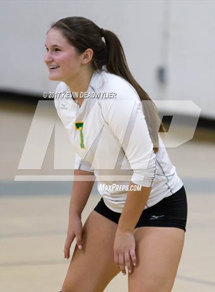 Thumbnail 3 in Royal vs. Pleasant Valley photogallery.