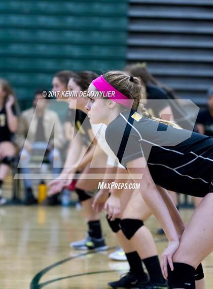 Thumbnail 1 in Royal vs. Pleasant Valley photogallery.