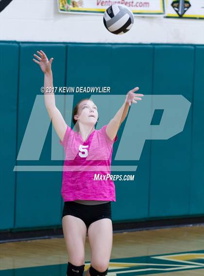 Thumbnail 1 in Royal vs. Pleasant Valley photogallery.