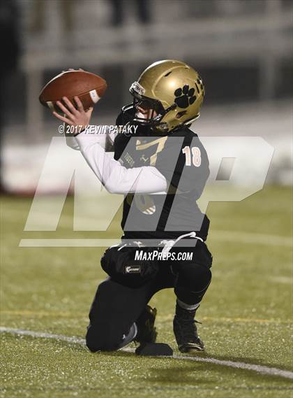Thumbnail 2 in Masuk vs. Daniel Hand (CIAC Class L Final) photogallery.
