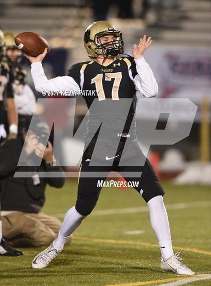 Thumbnail 2 in Masuk vs. Daniel Hand (CIAC Class L Final) photogallery.