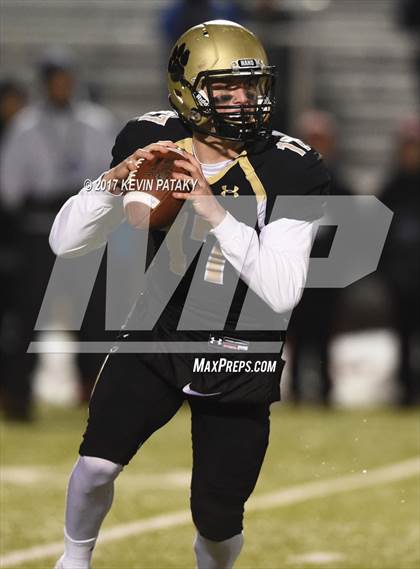 Thumbnail 1 in Masuk vs. Daniel Hand (CIAC Class L Final) photogallery.