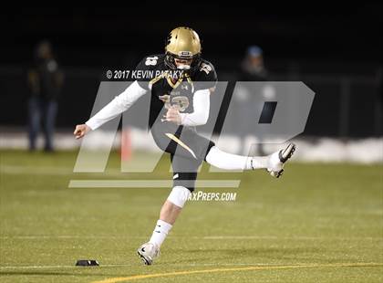 Thumbnail 3 in Masuk vs. Daniel Hand (CIAC Class L Final) photogallery.