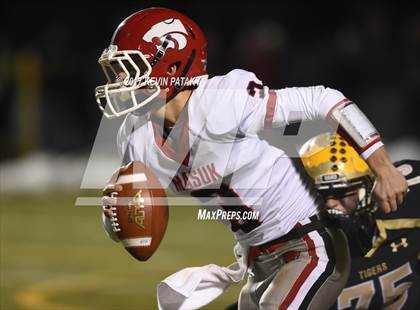 Thumbnail 2 in Masuk vs. Daniel Hand (CIAC Class L Final) photogallery.