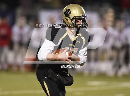 Thumbnail 3 in Masuk vs. Daniel Hand (CIAC Class L Final) photogallery.