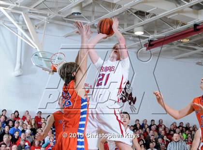 Thumbnail 2 in Christopher vs. Woodlawn (Sesser-Valier Holiday Tournament) photogallery.