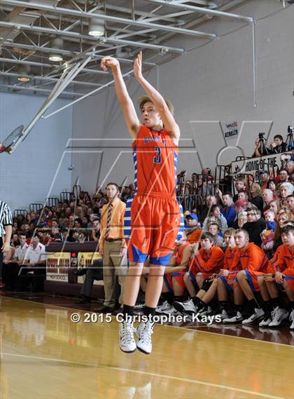 Thumbnail 3 in Christopher vs. Woodlawn (Sesser-Valier Holiday Tournament) photogallery.