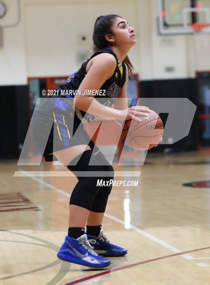 Thumbnail 2 in Oaks Christian vs Agoura photogallery.