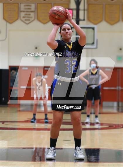 Thumbnail 3 in Oaks Christian vs Agoura photogallery.