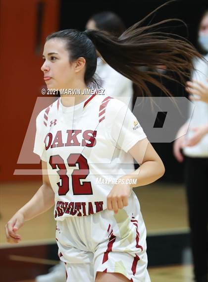 Thumbnail 2 in Oaks Christian vs Agoura photogallery.