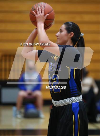 Thumbnail 2 in Oaks Christian vs Agoura photogallery.
