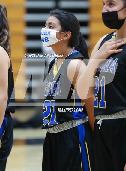 Thumbnail 2 in Oaks Christian vs Agoura photogallery.