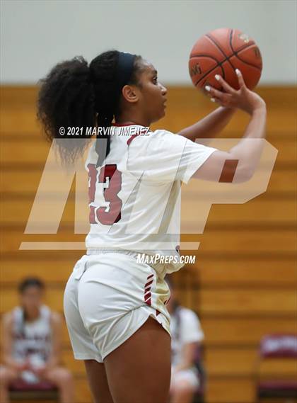 Thumbnail 3 in Oaks Christian vs Agoura photogallery.
