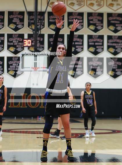 Thumbnail 2 in Oaks Christian vs Agoura photogallery.