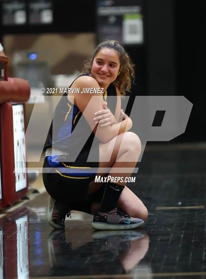 Thumbnail 2 in Oaks Christian vs Agoura photogallery.
