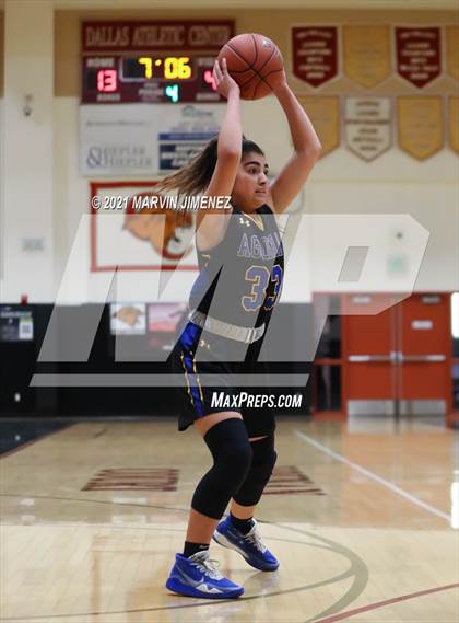 Thumbnail 3 in Oaks Christian vs Agoura photogallery.