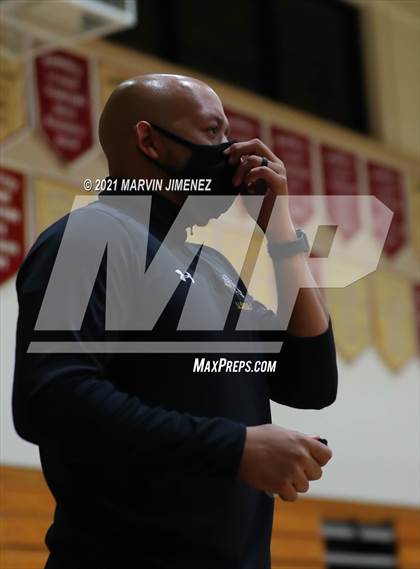 Thumbnail 3 in Oaks Christian vs Agoura photogallery.