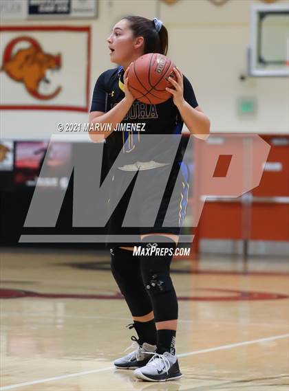 Thumbnail 2 in Oaks Christian vs Agoura photogallery.