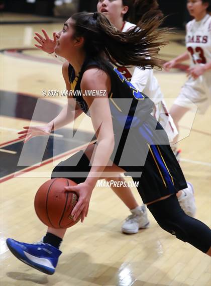 Thumbnail 1 in Oaks Christian vs Agoura photogallery.