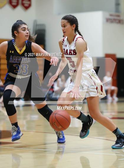 Thumbnail 2 in Oaks Christian vs Agoura photogallery.