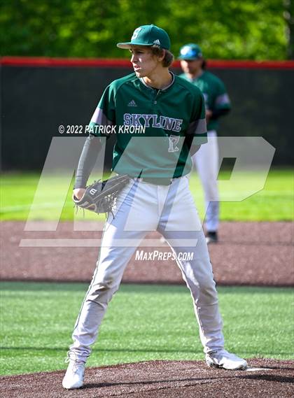 Thumbnail 3 in Skyline vs Issaquah (District 1/2 4A Playoffs) photogallery.
