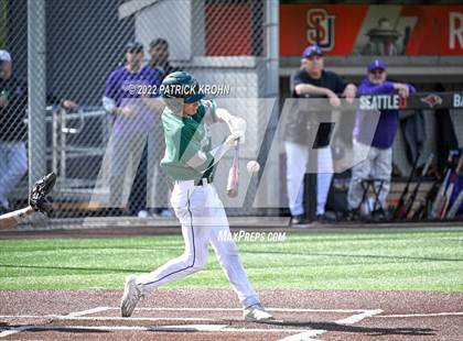 Thumbnail 1 in Skyline vs Issaquah (District 1/2 4A Playoffs) photogallery.