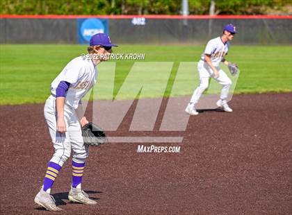 Thumbnail 1 in Skyline vs Issaquah (District 1/2 4A Playoffs) photogallery.