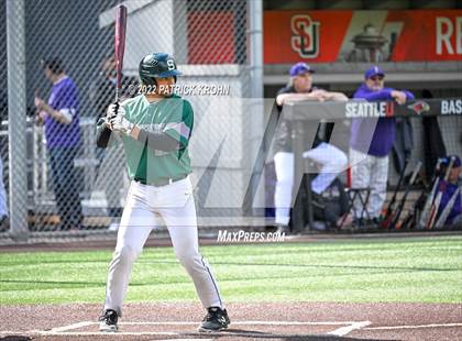 Thumbnail 3 in Skyline vs Issaquah (District 1/2 4A Playoffs) photogallery.