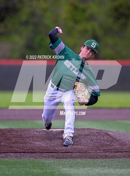 Thumbnail 2 in Skyline vs Issaquah (District 1/2 4A Playoffs) photogallery.