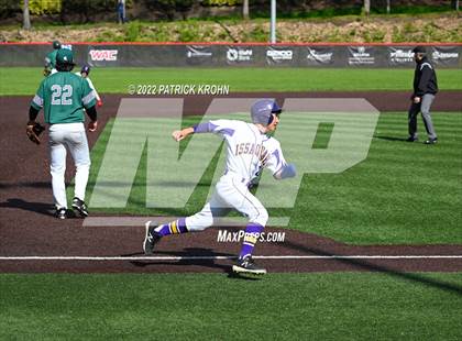 Thumbnail 3 in Skyline vs Issaquah (District 1/2 4A Playoffs) photogallery.