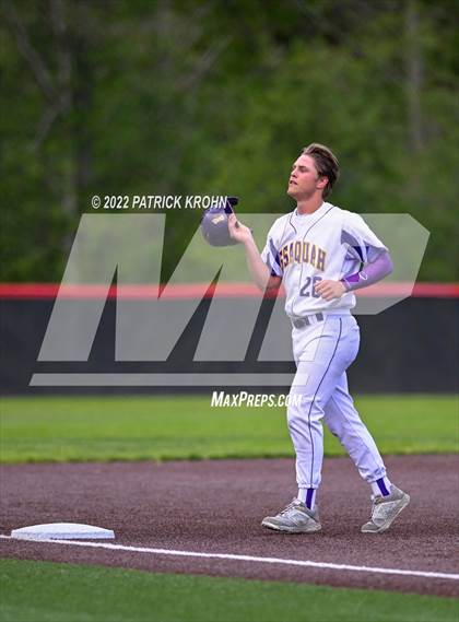 Thumbnail 3 in Skyline vs Issaquah (District 1/2 4A Playoffs) photogallery.